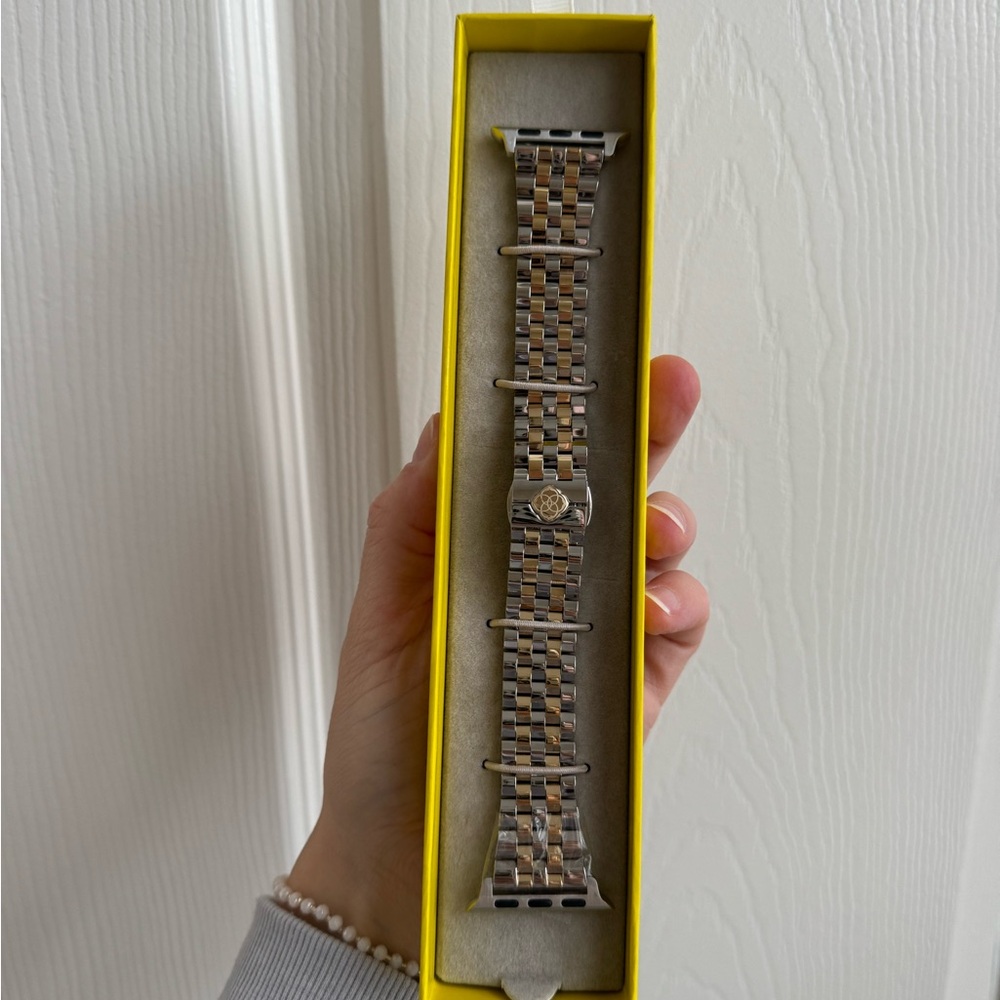 NWT Kendra Scott Alex Apple Watch Two Tone Silver & Gold Watch Band Bracelet